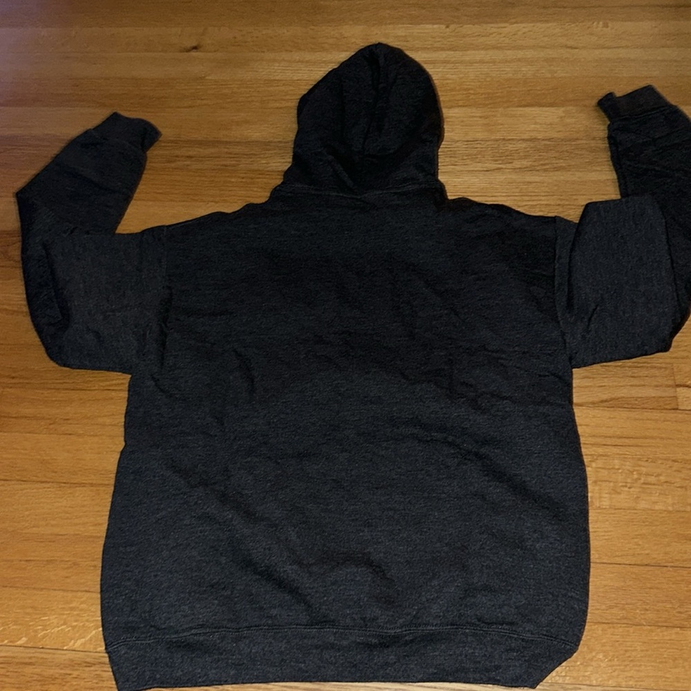 Gray sweatshirt - Picture 2 of 2
